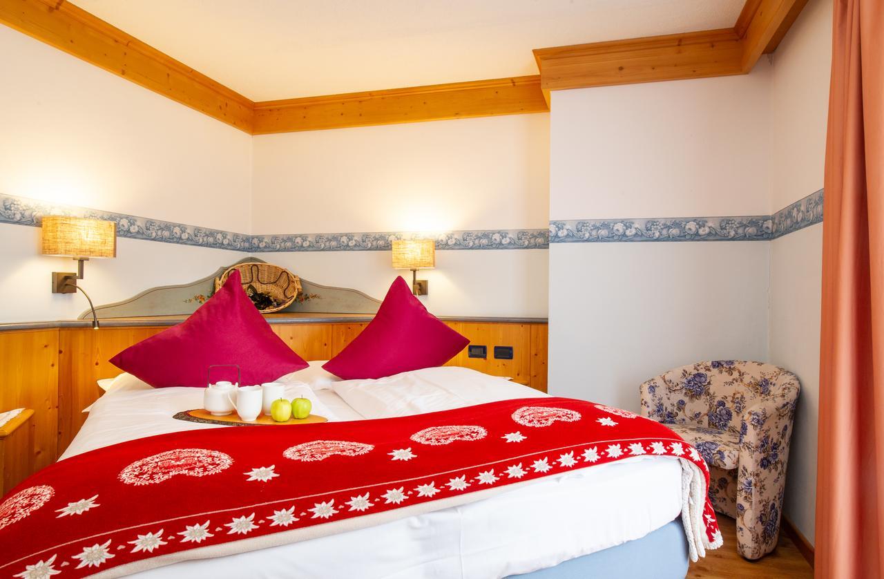 Hotel Cirelle Suite & Spa Canazei Exteriér fotografie